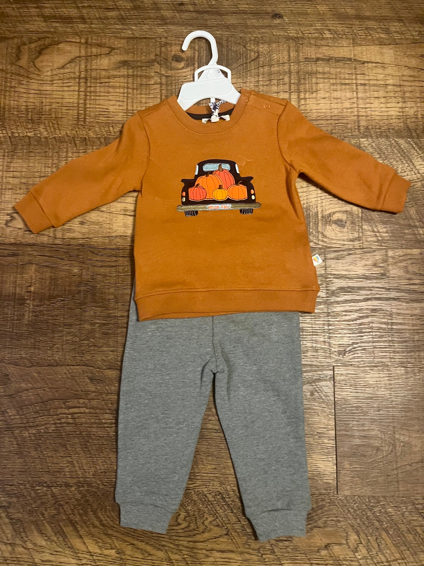 Dillards Adventure Wear Pumpkin Truck Jogging Set in a Size 24 Month
