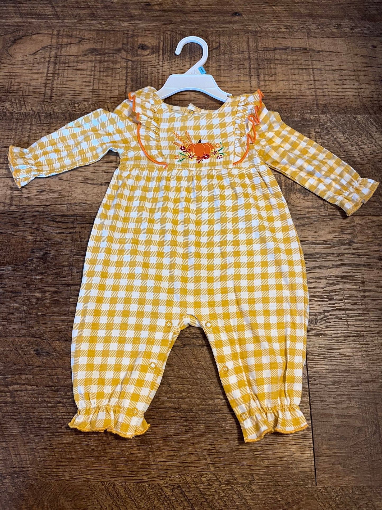 Dillards Baby Essentials Plaid Pumpkin One Piece in a Size 6 Month