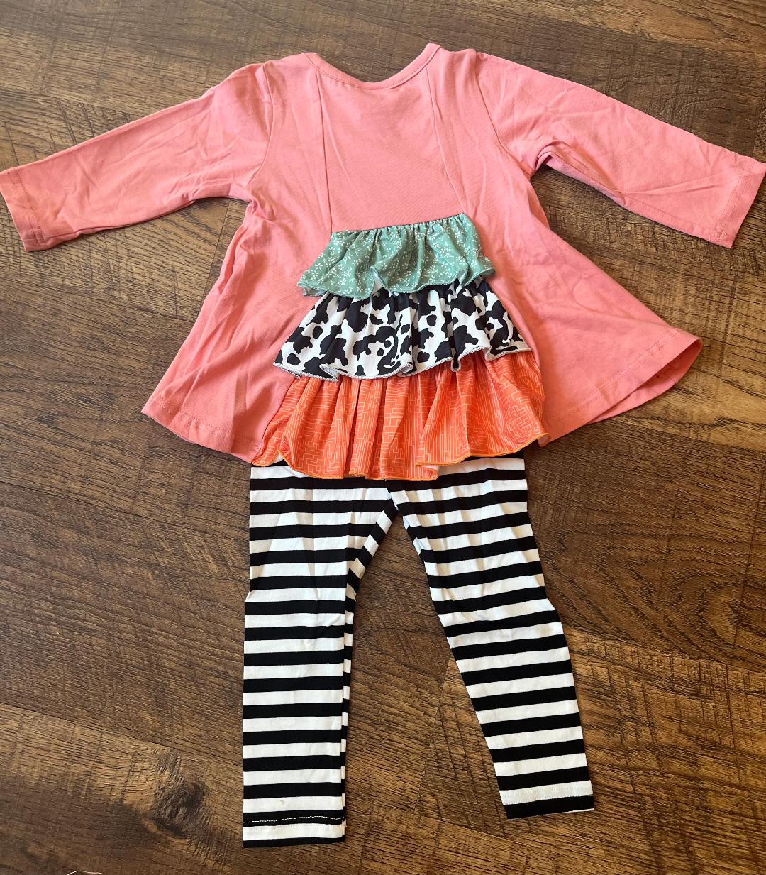 Soft Orange Pumpkin Legging Set in a Size 12 Month