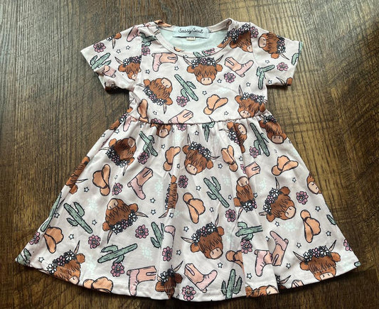 Short Sleeve Western Cow Twirl Dress in a Size 18 Month