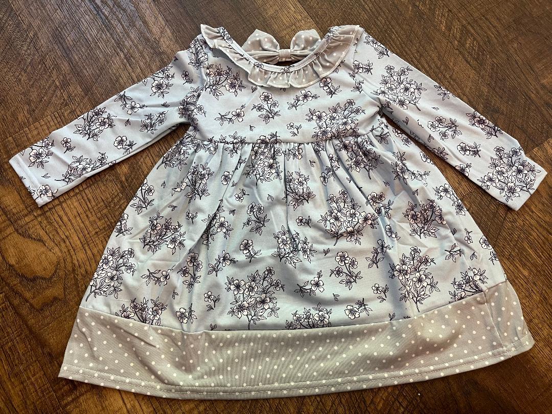 Blue Floral Print Girl Dress in a Size 12 Month