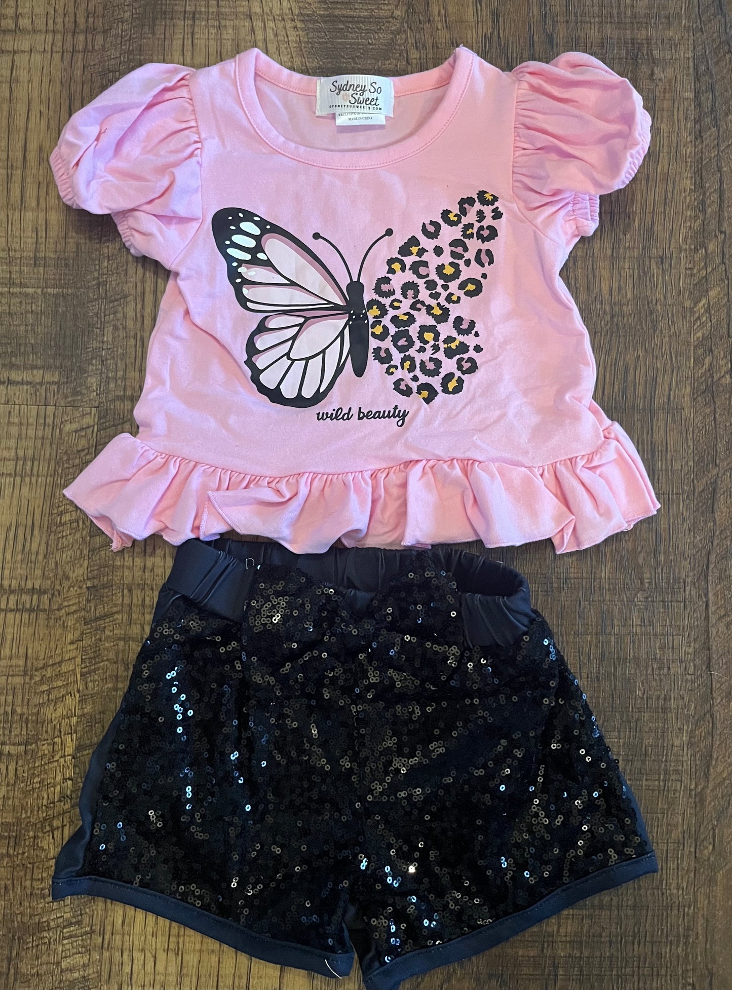 2 Piece Short Sleeve Butterfly Shorts Outfir