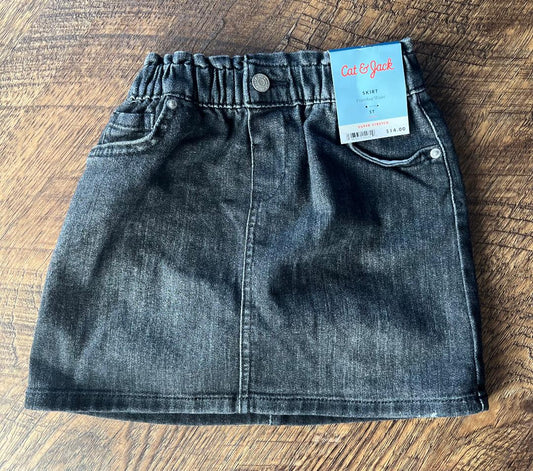 Cat and Jack Black Jean Skirt in Size 5T